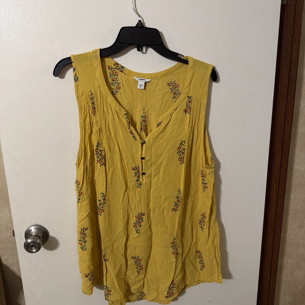 Sonoma Tank Top Women's X - Large  Floral Yellow Sleeveless Casual V-Neck